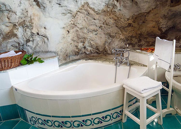 https://www.cappuccini-amalfi.it/wp-content/uploads/2019/02/honeymoon-7.jpg