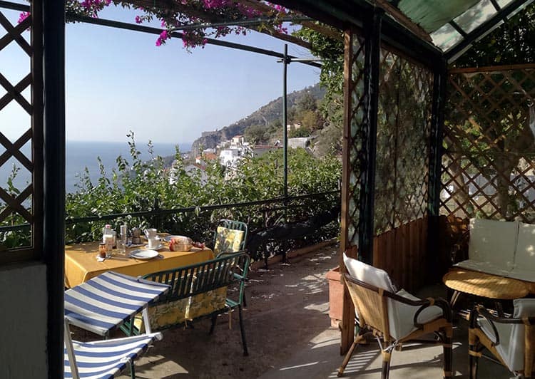 https://www.cappuccini-amalfi.it/wp-content/uploads/2019/03/3.Veranda.daytime.jpg